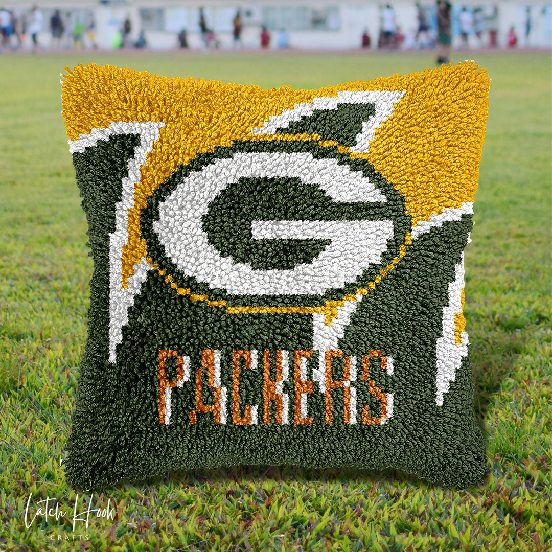 Green Bay Packers - Latch Hook Pillow Kit - Latch Hook Crafts