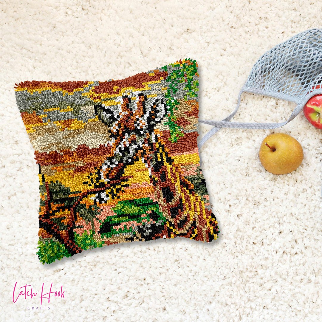 Safari Sunset Giraffe - Latch Hook Pillowcase Kit - Latch Hook Crafts