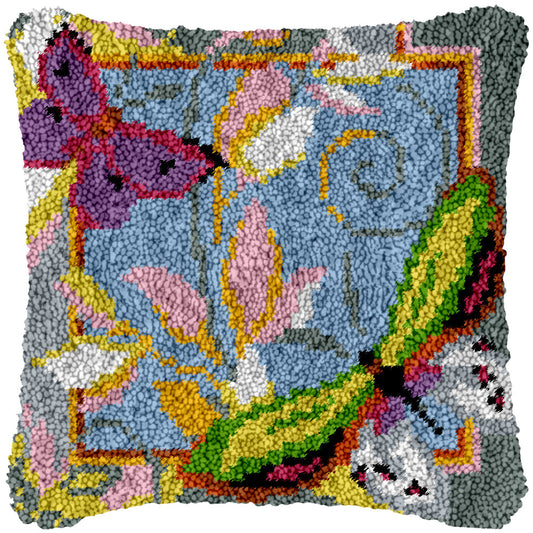 Simple Freedom Latch Hook Pillowcase by Heartful Crafts