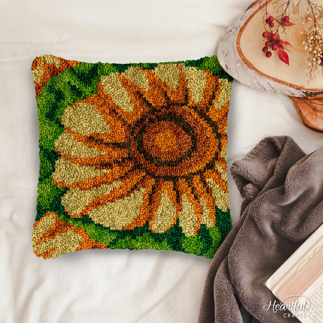 Big Sunflower - Latch Hook Pillowcase Kit - Latch Hook Crafts