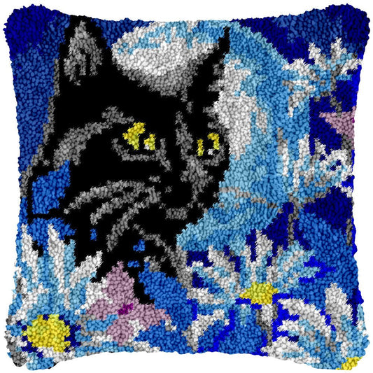 Black Moon Cat - Latch Hook Pillowcase Kit - Latch Hook Crafts