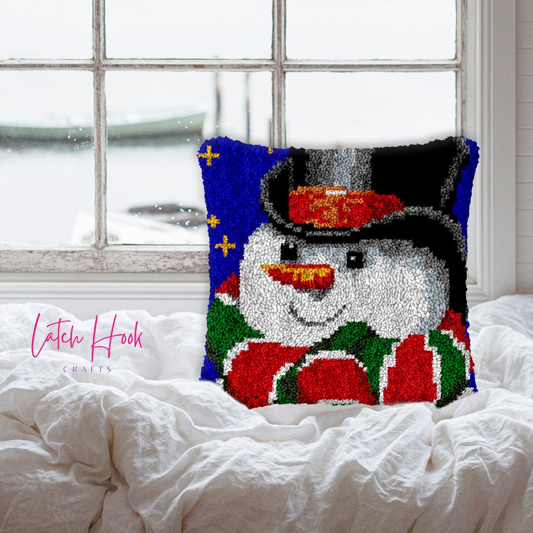 Carrot Nose Snowman - Latch Hook Pillowcase Kit - Latch Hook Crafts