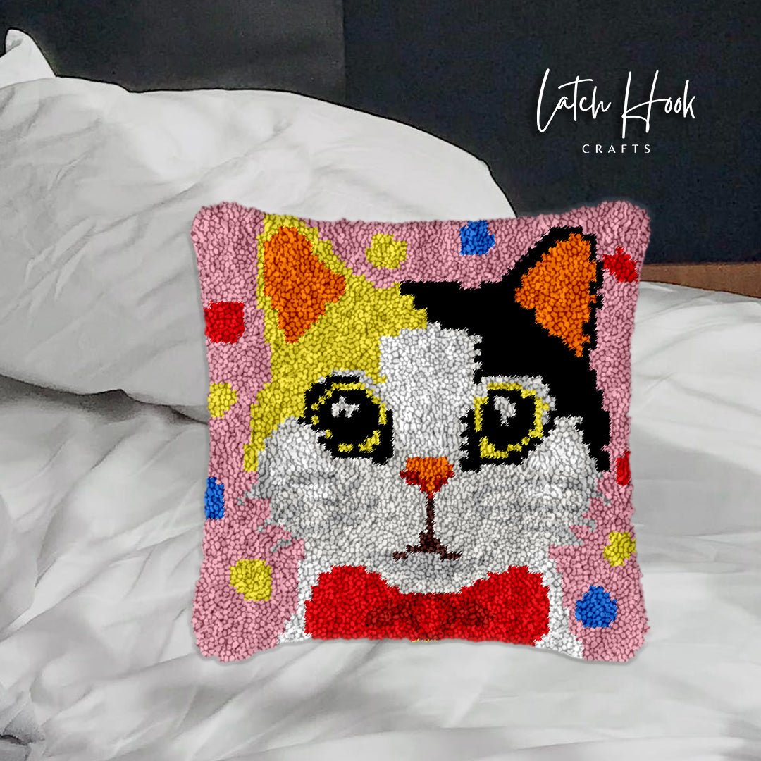 Courteous Cat - Latch Hook Pillowcase Kit - Latch Hook Crafts