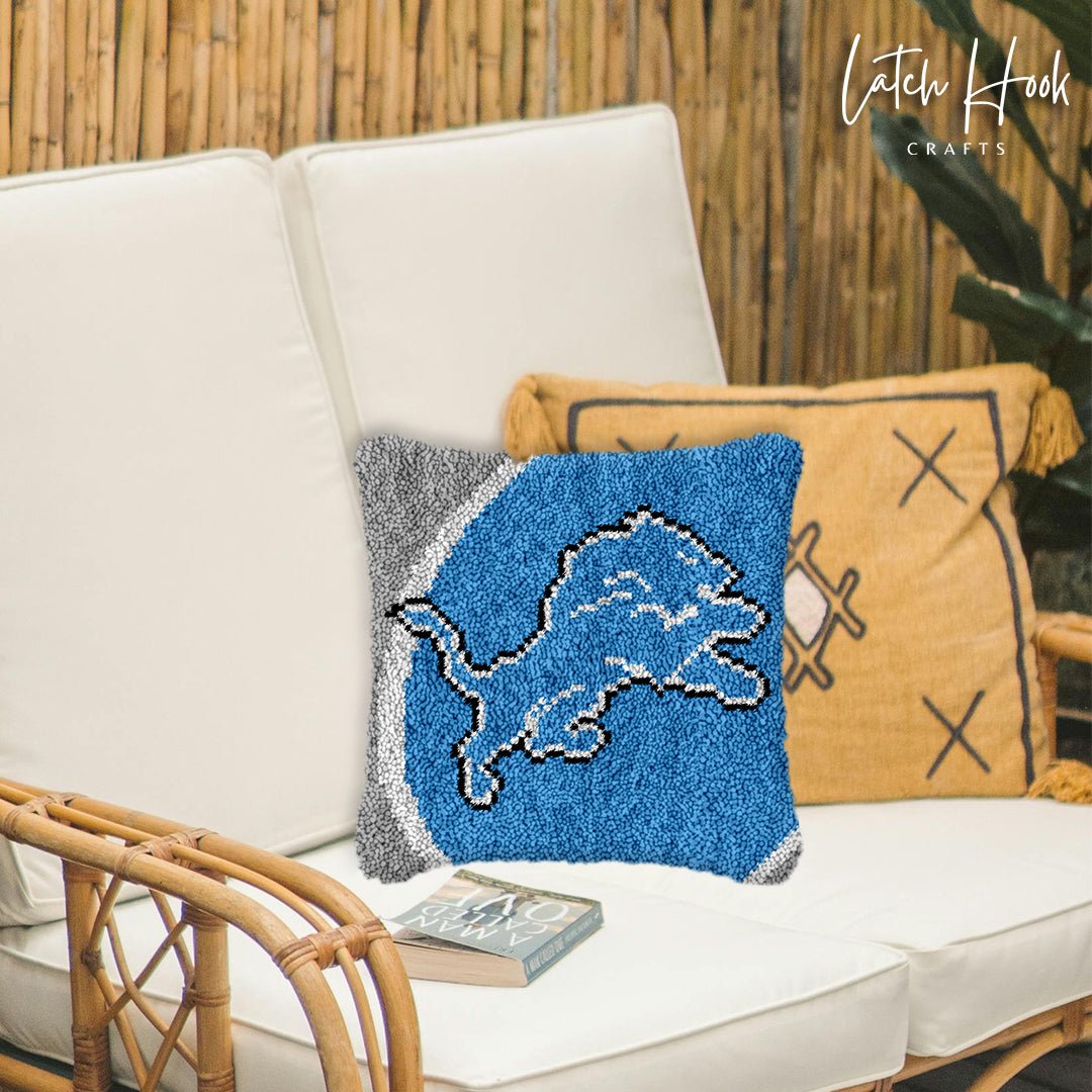 Detroit Lions - Latch Hook Pillowcase Kit - Latch Hook Crafts