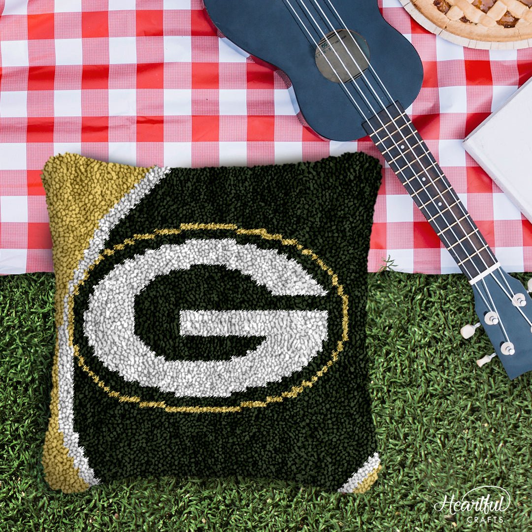 Go Packers! - Latch Hook Pillowcase Kit - Latch Hook Crafts