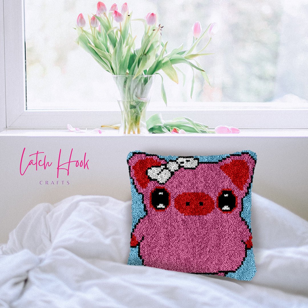 Plump Piggy - Latch Hook Pillowcase Kit - Latch Hook Crafts